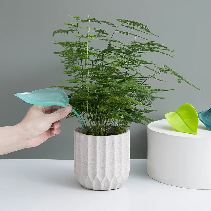 Leaf-Shaped Watering Funnel