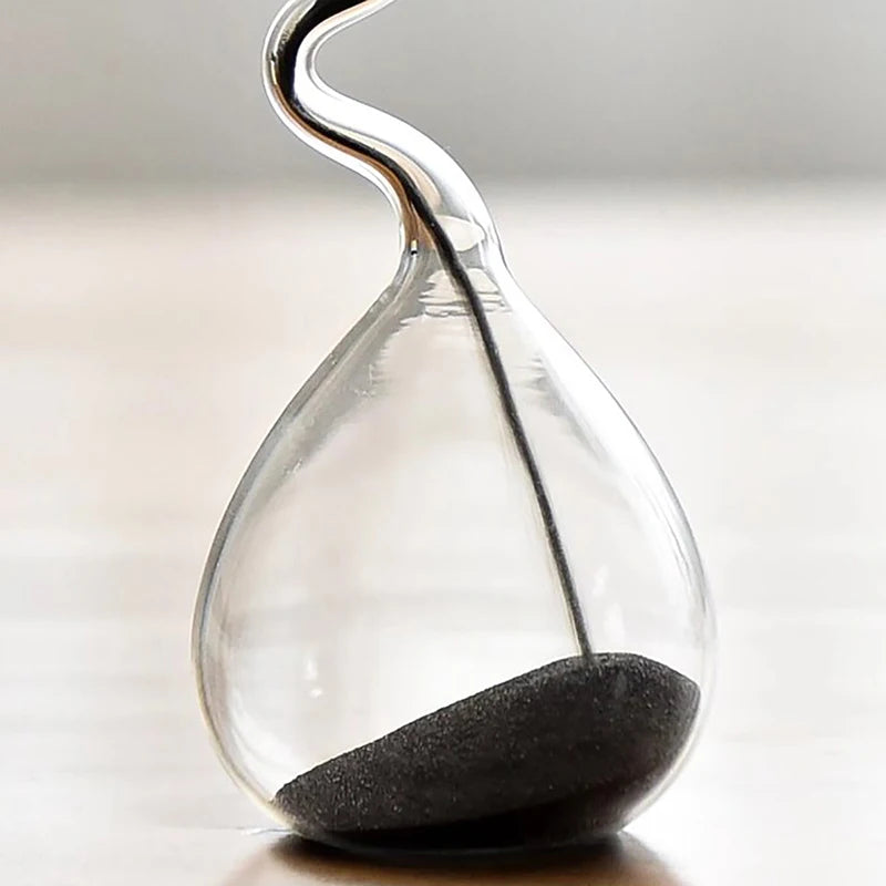 Minimalist Curve Hourglass